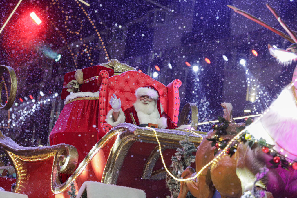 03_11_2024_39Natal Luz de Gramado - Grande Desfile de Natal. Foto Cleiton Thiele/SerraPress